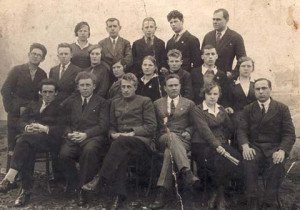 Картошку с маргарином на завтрак, обед и ужин в 1934 году ели студенты в Антонове