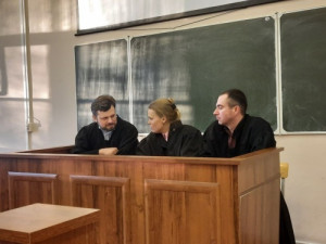 Студенты-юристы поучаствовали в игре с имитацией судебного заседания