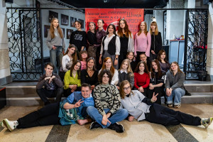 В театре «Малый» началась весенняя смена волонтёров